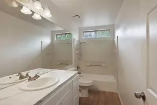 1888 St Lakes Way, Stockton, CA 95206 - Photo 19