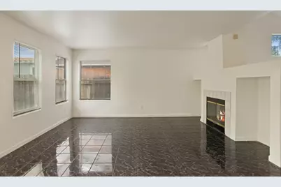 1888 Saint Lakes Way, Stockton, CA 95206 - Photo 7