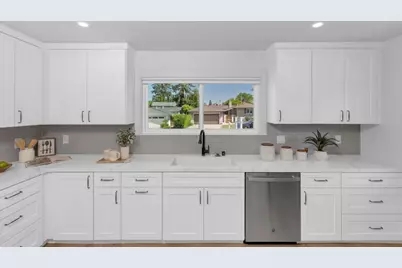 2020 Helena Way, Redwood City, CA 94061 - Photo 9