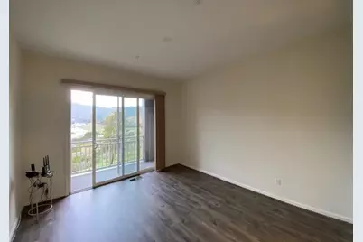 151 Kestrel Ct, Brisbane, CA 94005 - Photo 17