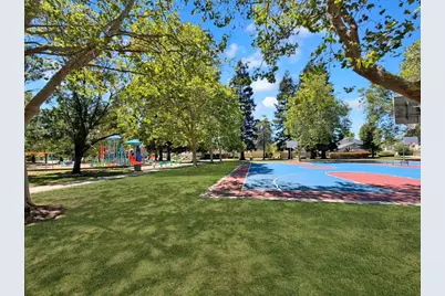 1558 Trimingham Dr, Pleasanton, CA 94566 - Photo 17