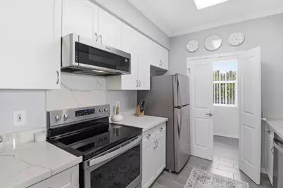 1982 W Bayshore Rd 237, East Palo Alto, CA 94303 - Photo 7