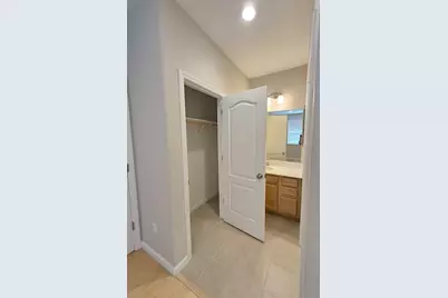 2731 Viterbo Ct 4, San Jose, CA 95111 - Photo 29