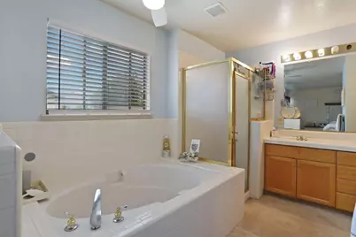 9440 Tuscany Cir, Stockton, CA 95210 - Photo 37