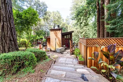 910 Cathedral Dr, Aptos, CA 95003 - Photo 1