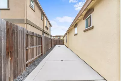 714 Burgundy St, Vacaville, CA 95687 - Photo 45