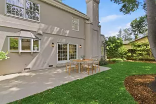8 Almendra Ln, Los Altos, CA 94022 - Photo 29