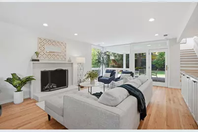 2066 Byron St, Palo Alto, CA 94301 - Photo 9