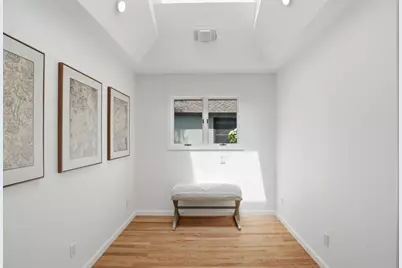 2066 Byron St, Palo Alto, CA 94301 - Photo 25