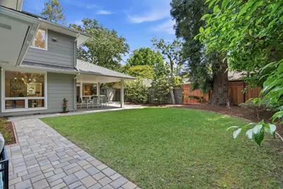 2066 Byron St, Palo Alto, CA 94301 - Photo 35