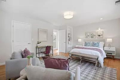 2066 Byron St, Palo Alto, CA 94301 - Photo 31