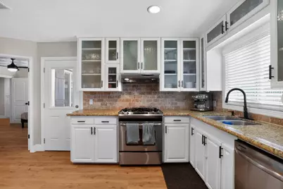 1212 Sycamore Ave, Modesto, CA 95350 - Photo 9