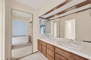 20683 Greenleaf Dr, Cupertino, CA 95014 - Photo 31