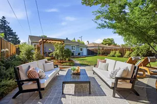 916 Fifth Ave, Redwood City, CA 94063 - Photo 1