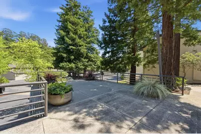 2319 Ticonderoga Dr, San Mateo, CA 94402 - Photo 9
