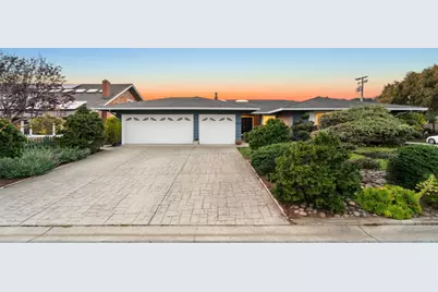 2060 Touraine Ln, Half Moon Bay, CA 94019 - Photo 3