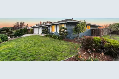 2060 Touraine Ln, Half Moon Bay, CA 94019 - Photo 5
