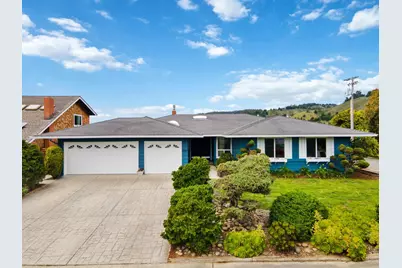 2060 Touraine Ln, Half Moon Bay, CA 94019 - Photo 11