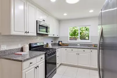 383 Burnett Ave, Santa Clara, CA 95051 - Photo 13