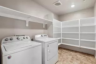 3762 Samuelson, Sacramento, CA 95834 - Photo 33