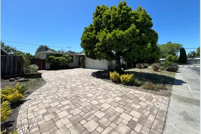 183 Thompson Sq, Mountain View, CA 94043 - Photo 9