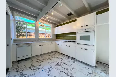 183 Thompson Sq, Mountain View, CA 94043 - Photo 3