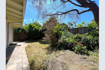 183 Thompson Sq, Mountain View, CA 94043 - Photo 23