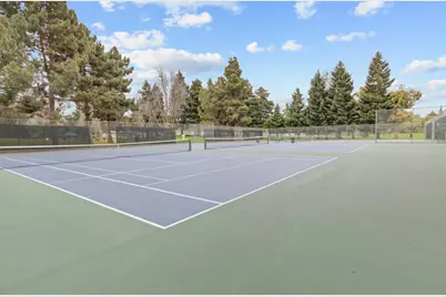 541 Walker Dr, Mountain View, CA 94043 - Photo 35