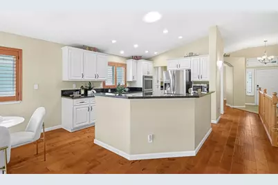 8158 Canyon Creek Cir, Pleasanton, CA 94588 - Photo 17