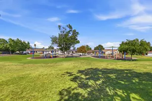 1271 Payette Cir, Hollister, CA 95023 - Photo 35