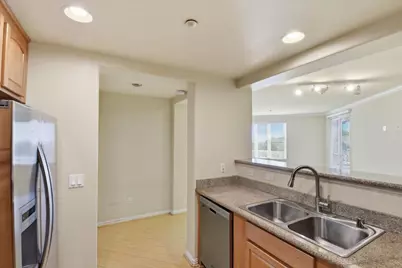 2250 Gellert Blvd 2312, South San Francisco, CA 94080 - Photo 17