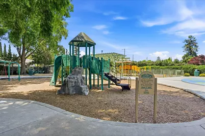 235 McEvoy St, Redwood City, CA 94061 - Photo 41