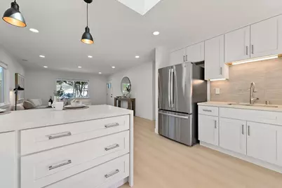 3193 Calzar Dr, San Jose, CA 95118 - Photo 15