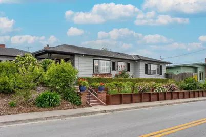 207 Rogers Ave, Watsonville, CA 95076 - Photo 3