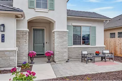 945 Cambria Ct, Hollister, CA 95023 - Photo 3
