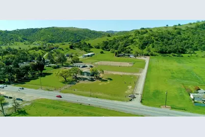 19963 Hale Ave, Morgan Hill, CA 95037 - Photo 3