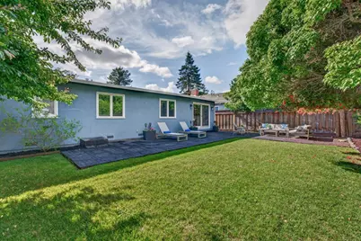 10 Wayne Ct, Redwood City, CA 94063 - Photo 33