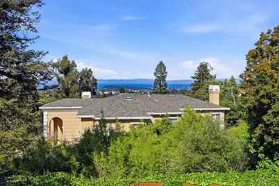 555 Chateau Dr, Hillsborough, CA 94010 - Photo 27