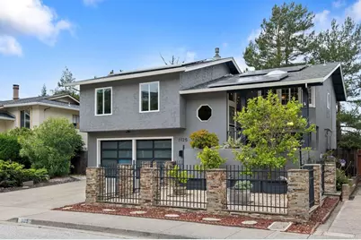 1125 Rainier Ave, Pacifica, CA 94044 - Photo 3