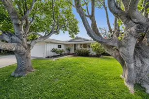 898 Standish Rd, Pacifica, CA 94044 - Photo 1