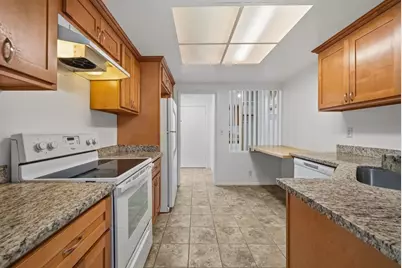 150 Saratoga 308, Santa Clara, CA 95051 - Photo 15