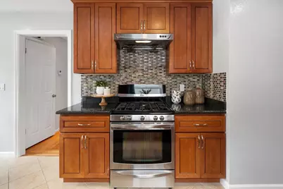 930 Glenview Dr, San Bruno, CA 94066 - Photo 19