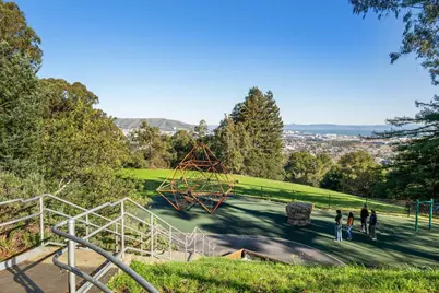 930 Glenview Dr, San Bruno, CA 94066 - Photo 51