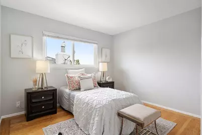 930 Glenview Dr, San Bruno, CA 94066 - Photo 27
