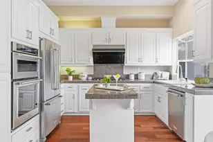 2180 Vizcaya Cir, Campbell, CA 95008 - Photo 11