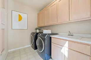 2180 Vizcaya Cir, Campbell, CA 95008 - Photo 37
