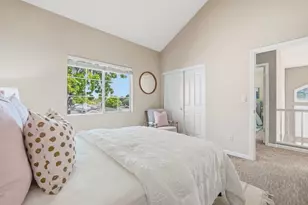 2180 Vizcaya Cir, Campbell, CA 95008 - Photo 33