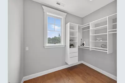 15 Jewell Pl, Hillsborough, CA 94010 - Photo 59