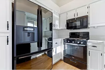 4240 Cosenza Loop, San Jose, CA 95134 - Photo 17
