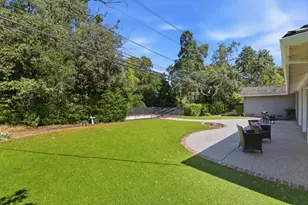 18961 Fernbrook Ct, Saratoga, CA 95070 - Photo 3